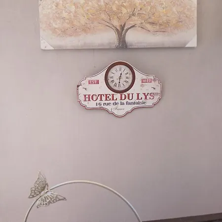 Evi's Balcony Apartment *
