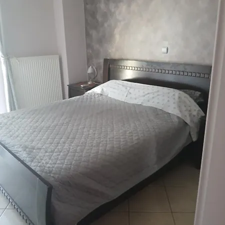 Evi's Balcony Apartment Karditsa