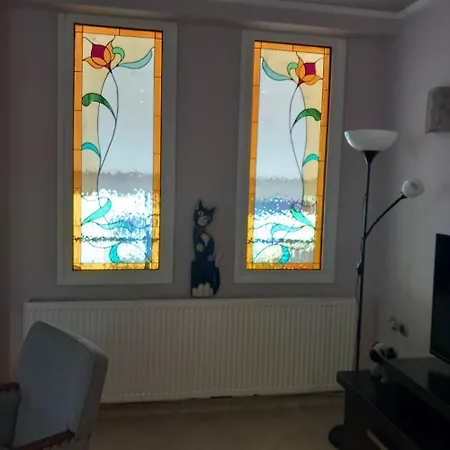 Evi's Balcony Apartment